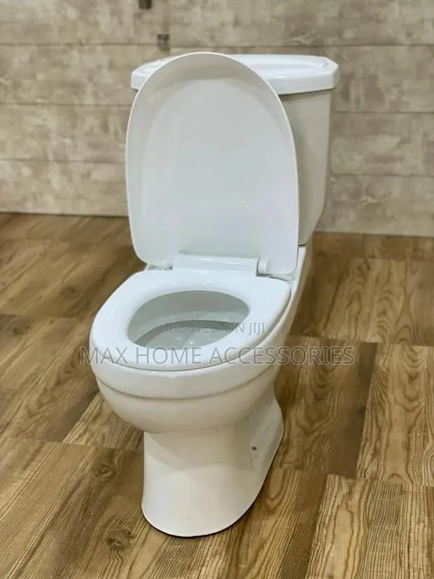 Water Closet · Photo 1