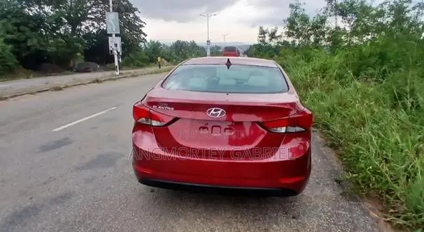Hyundai Elantra 2014 Red · Photo 6