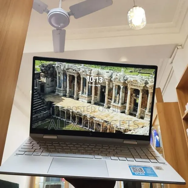 Laptop HP Envy 15 12GB Intel Core i7 SSD 512GB · Photo 1