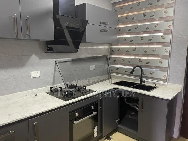 2bdrm Apartment in Community 25 Tema for rent · Photo 1
