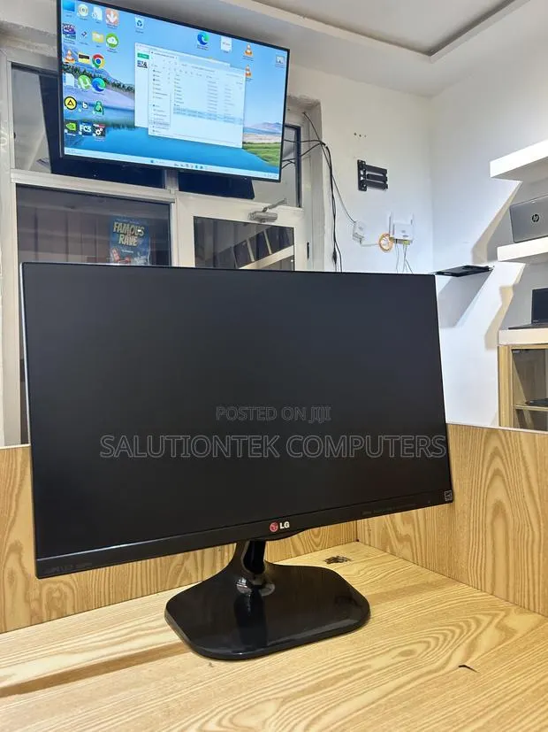 Lg Edgeless Monitor · Photo 1