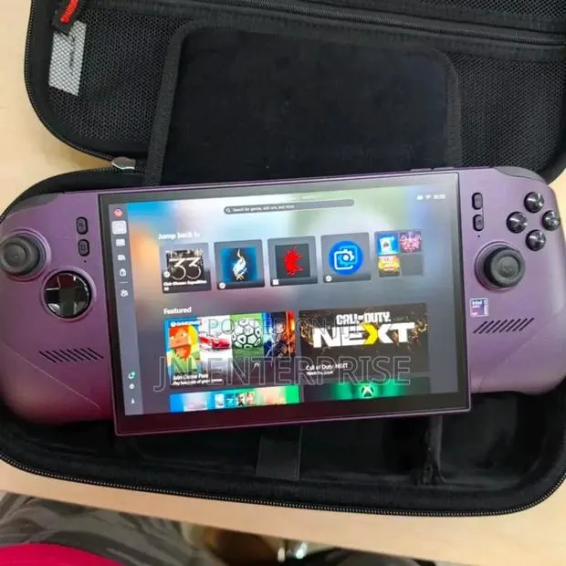 Gaming Console With F27 · Photo 1