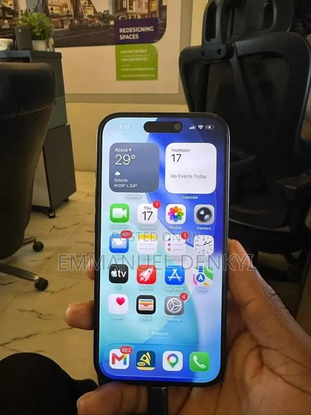 Apple iPhone 15 128 GB Black · Photo 1
