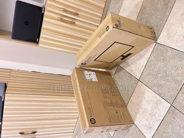 Hp P22v G5 · Photo 1
