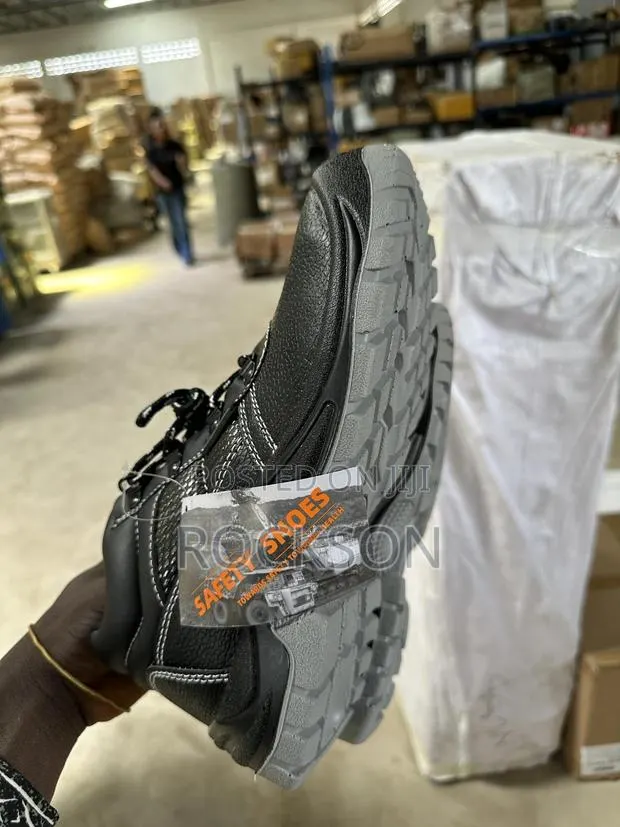 Safety Boots For Sale · Photo 1