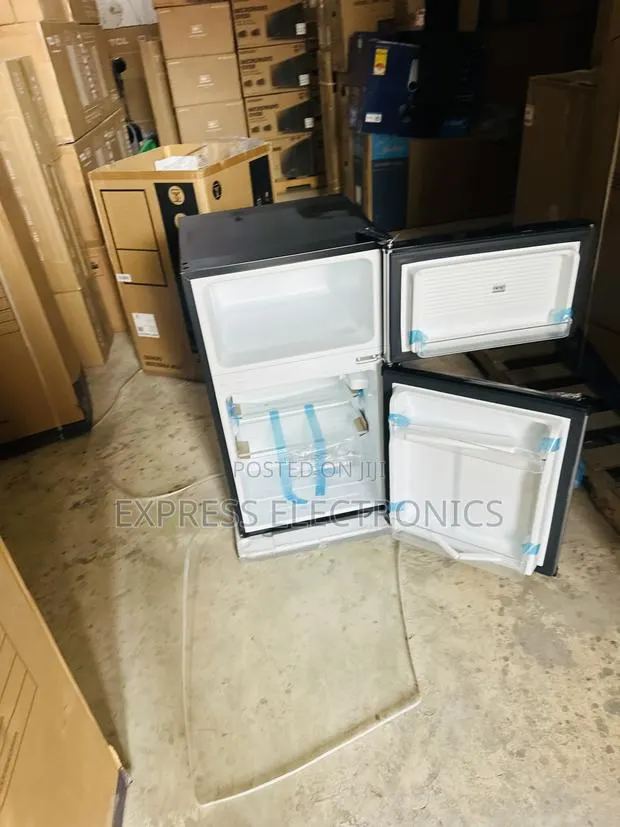 Quick Chill Mini Table Top Double Door 83l Midea Fridge. · Photo 1
