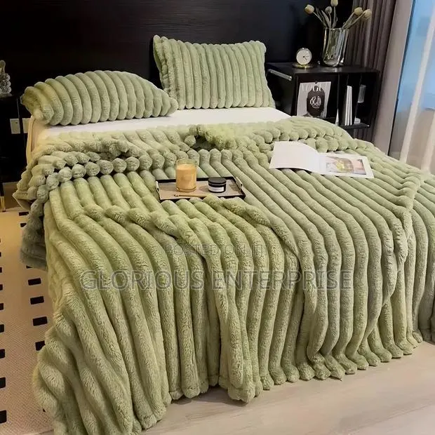 Flannel Blanket · Photo 1
