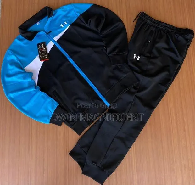 Under Armour Tracksuits · Photo 1
