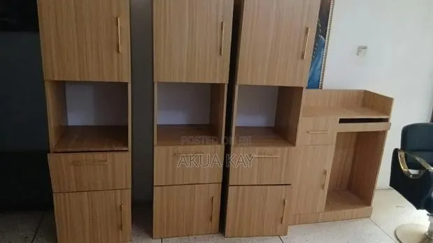 Salon Cabinets · Photo 1