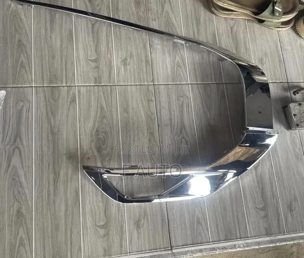 Mitsubishi Outlander 2022,2023,2024,2025,2026 Bumper Chrome (Sharing) · Photo 1