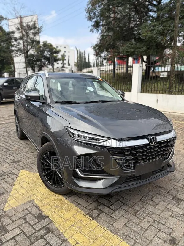 New Changan CS75 2025 Gray · Photo 1