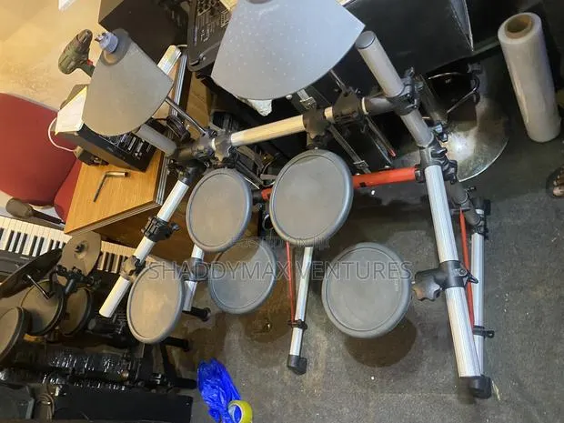 Yamaha DTXPRESS III Electric Drums · Photo 1