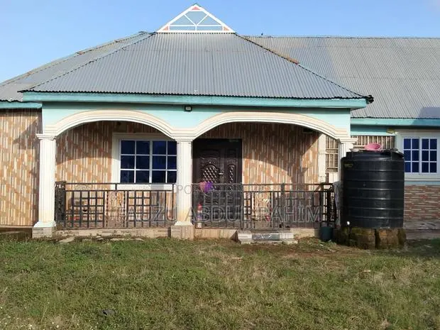 3bdrm Apartment in Jongshegu, Tamale Municipal for sale