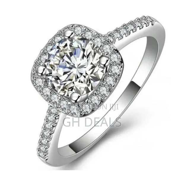Fashion Female Diamond Engagement Wedding Ring - Silver · Photo 1