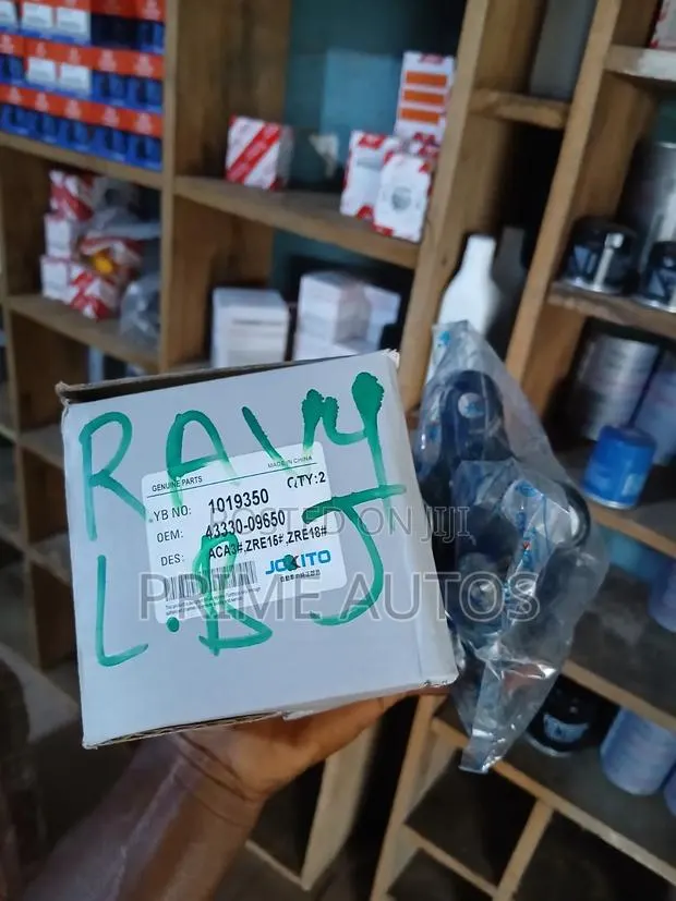 Toyota Rav4 Ball Joint (43330-09650) · Photo 1