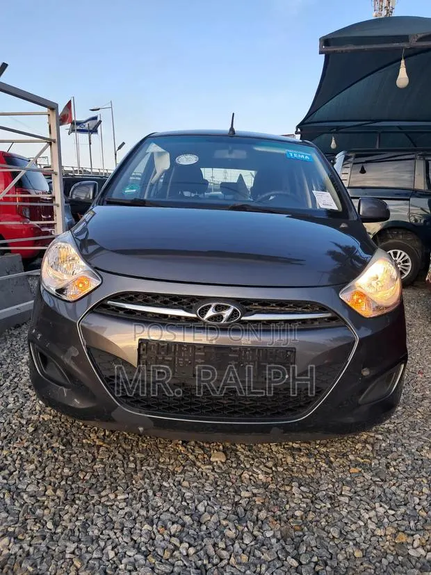 Hyundai I10 1.2 2012 Black · Photo 1