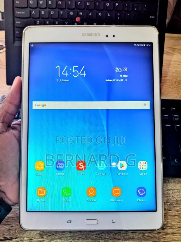 Samsung Galaxy Tab A 9.7 16 GB White · Photo 1