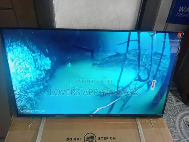 TCL 32” Hd Smart Tv With Wi-Fi Connectivity · Photo 1