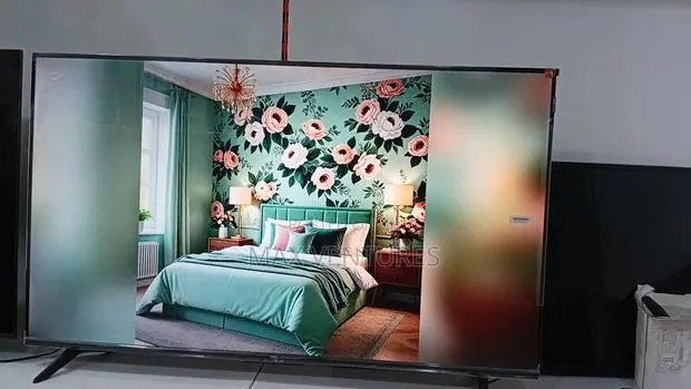 Bright Screen 50" Smart Tv – TCL 50 Inches TCL · Photo 1