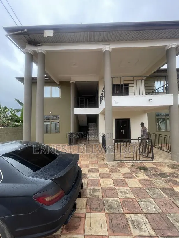 3bdrm Maisonette in Adenta, Frafraha for rent · Photo 1