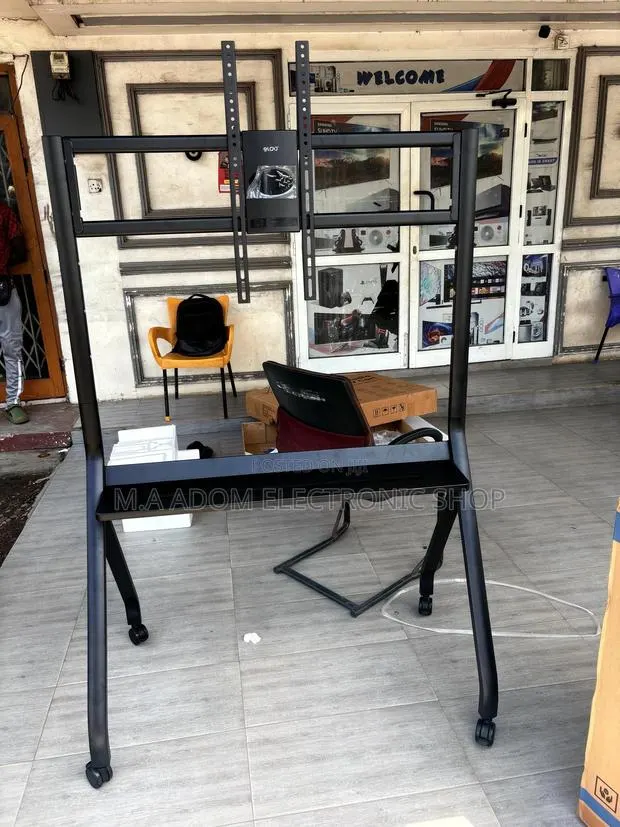 Trolley for Interactive Screen 32”-75” · Photo 1