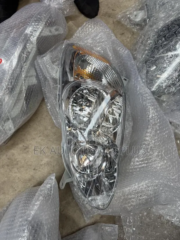 Toyota Corolla Headlight 2005 2006 2007 2008 · Photo 1
