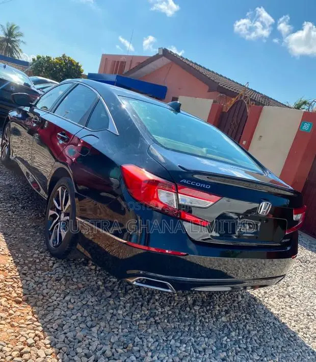 Honda Accord 2018 Black · Photo 1