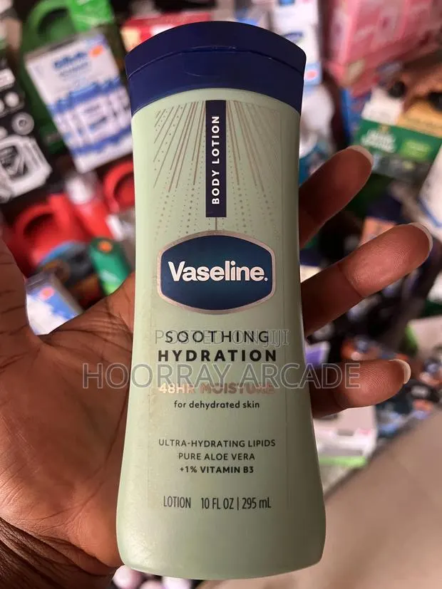 Vaseline Body Lotion 295ml · Photo 1