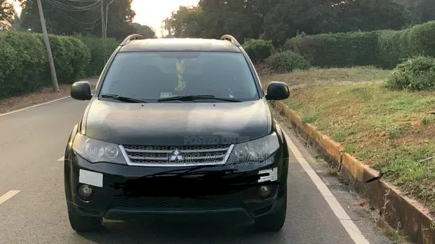 Mitsubishi Outlander 3.0 2007 Black · Photo 1