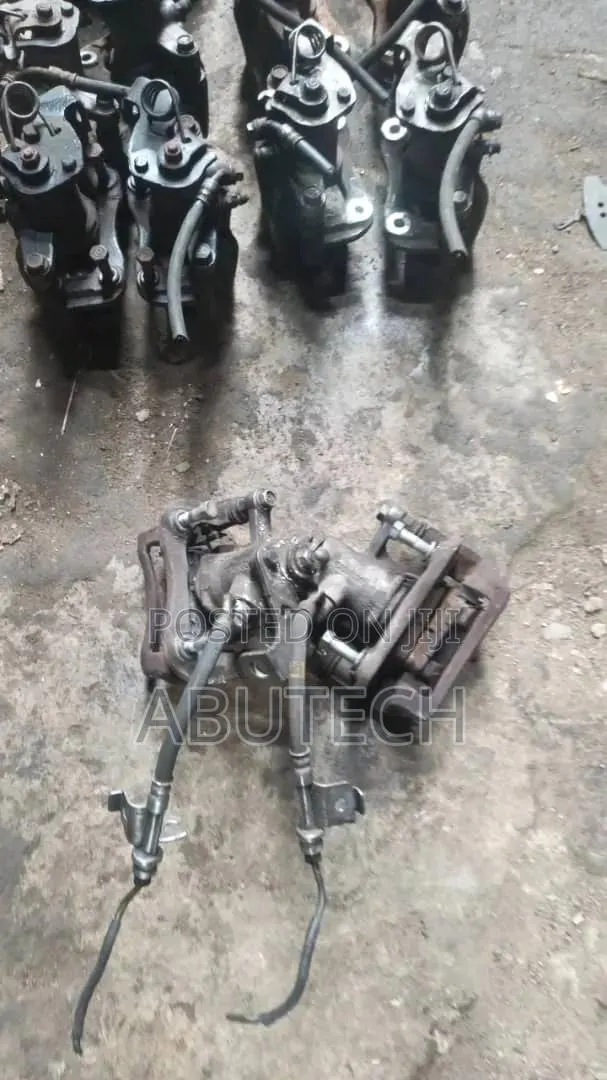 Back Brake Caliper Hundia Accent 2011, 2012, 2013, 2014, 2015 · Photo 1