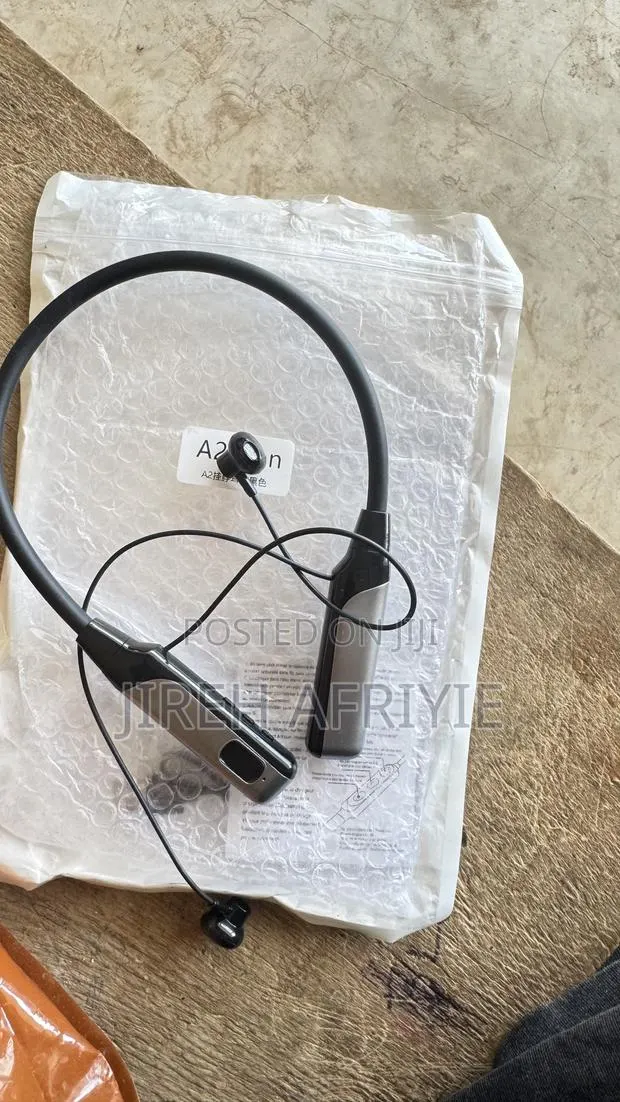 Wireless Neckband Earphones · Photo 1