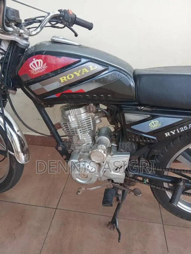 Royal RY125 2021 Black · Photo 1