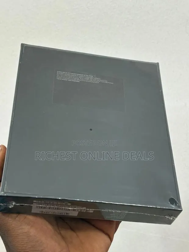 New Samsung Galaxy Z Fold 5 512 GB Black · Photo 1
