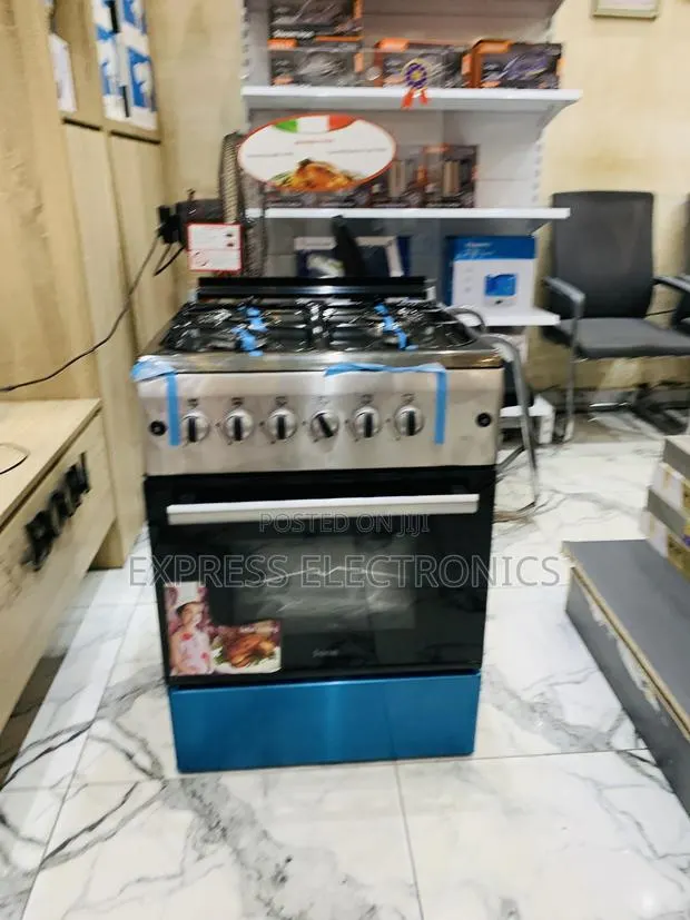 60/60 4burner Gas New Line Gas Stove Oven · Photo 1