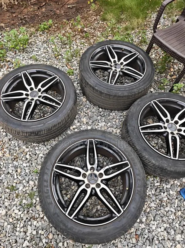 Tyres Only Rim 19 · Photo 1