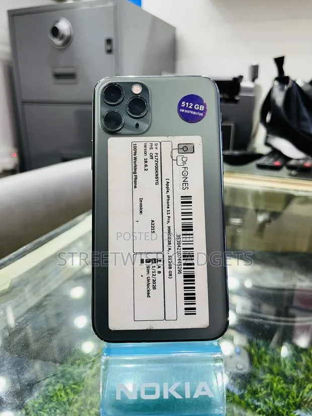 Apple iPhone 11 Pro 256 GB Green · Photo 1