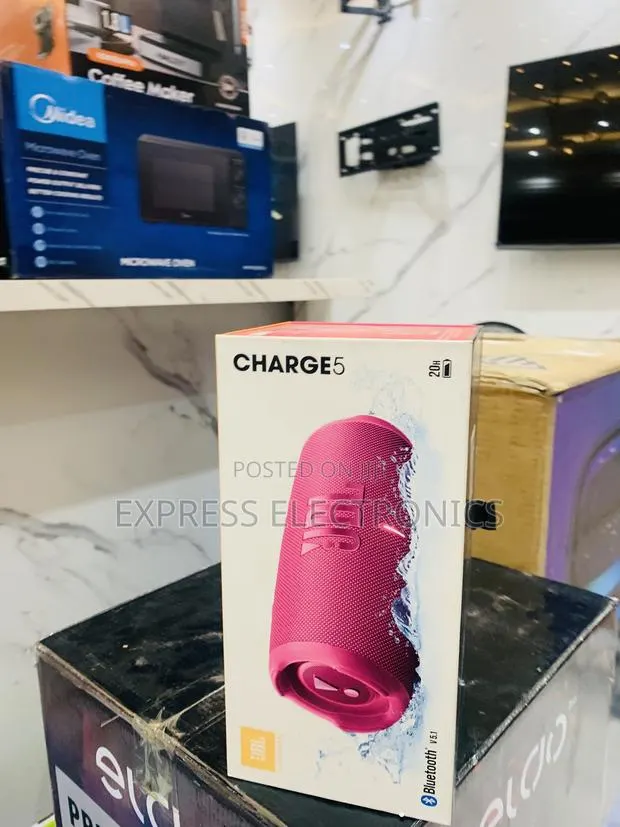 JBL CHARGE 5 - Portable Bluetooth Speaker With IP67 Waterproof · Photo 1