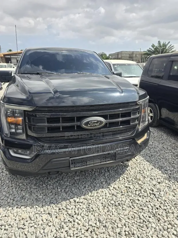 Ford F-150 XLT 2022 Black