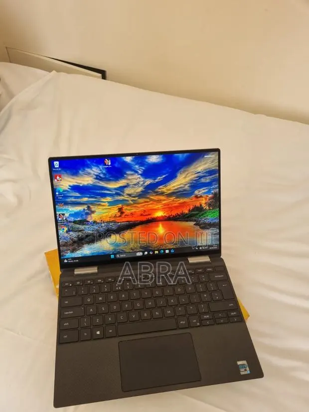 Laptop Dell XPS 13 9310 2-in-1 8GB Intel Core i5 SSD 256GB · Photo 1