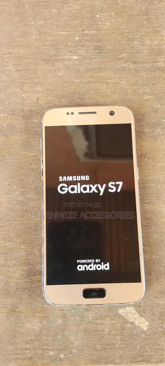 Samsung Galaxy S7 32 GB Gold · Photo 1