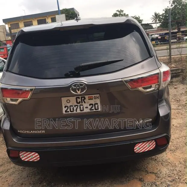 Toyota Highlander 2018 Gray · Photo 1