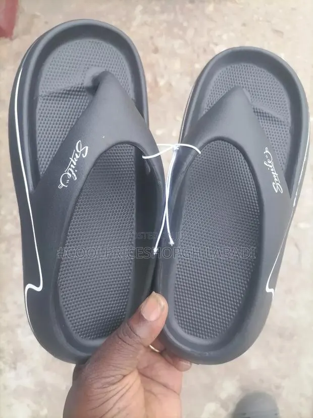 Soft Thick Bottom Thong Sandals · Photo 1