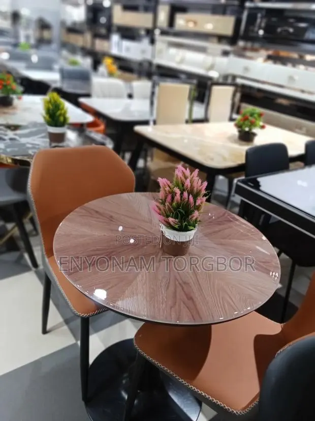 Dining Table and Chair · Photo 1