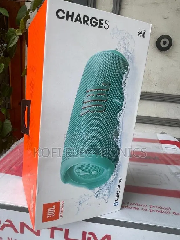 Ubl Charger 5 Starforge Hyper-Audio Cylinder · Photo 1