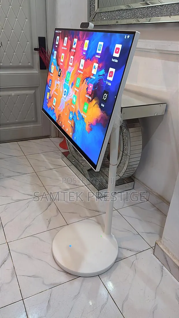 SamTek 32inch Rechargeable Stand by Me TV · Photo 1