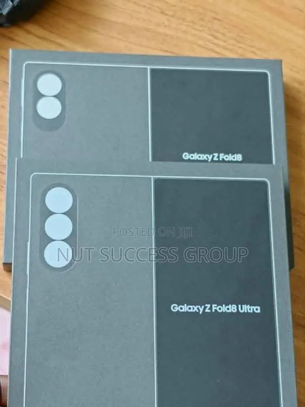 New Samsung Galaxy Z Fold8 Ultra 256 GB Black · Photo 1