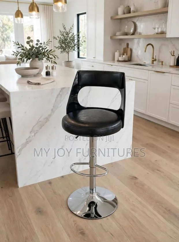 Quality Bar Chair · Photo 1