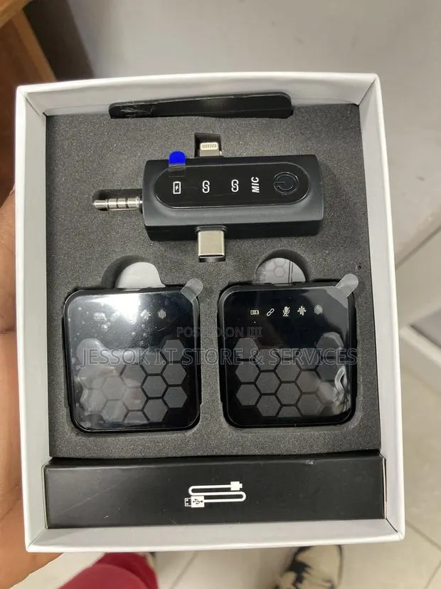 Qy66 Wireless Lavalier Microphone System · Photo 1