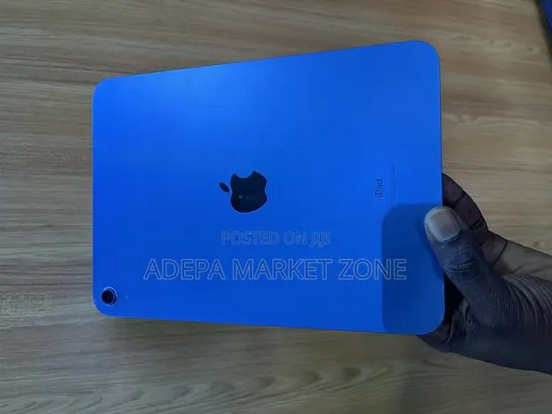 Apple iPad Air (2022) 64 GB Blue · Photo 1