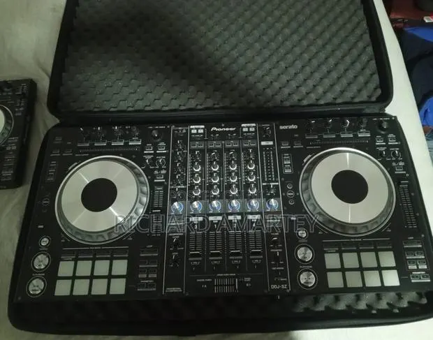 Pioneer DDJ Dj Sz Controller · Photo 1